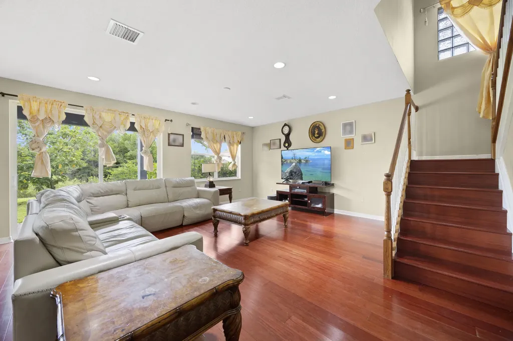 9049 Dupont Place Wellington FL 33414