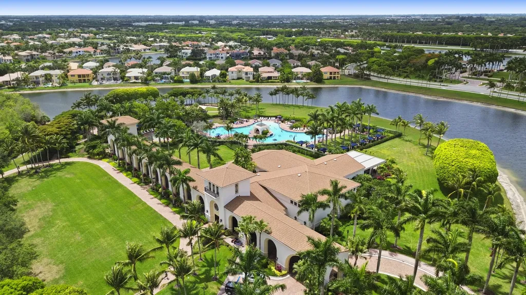 9049 Dupont Place Wellington FL 33414