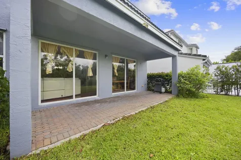 9049 Dupont Place Wellington FL 33414
