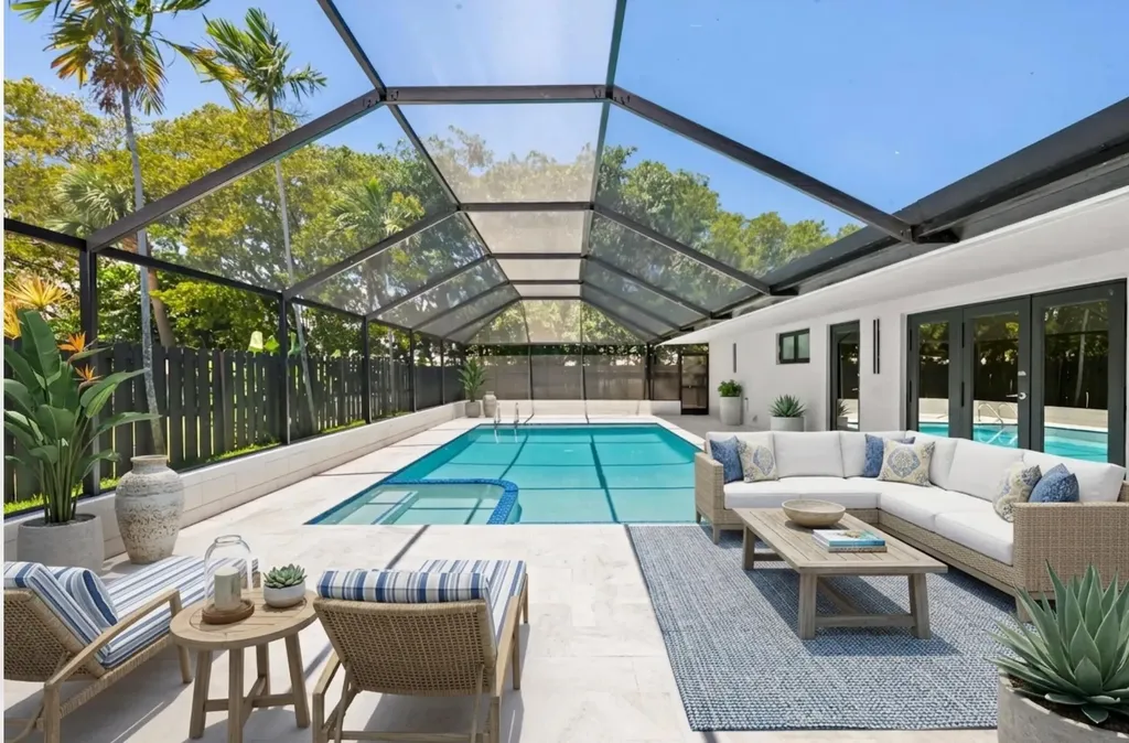 2811 NE 53rd Court Lighthouse Point FL 33064