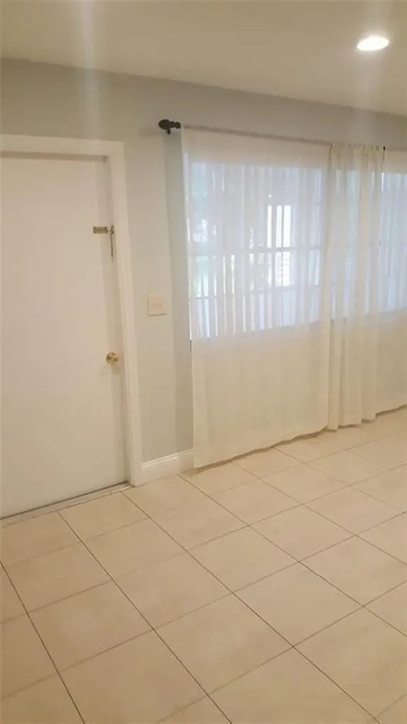 180 NE 12th Avenue Hallandale Beach FL 33009