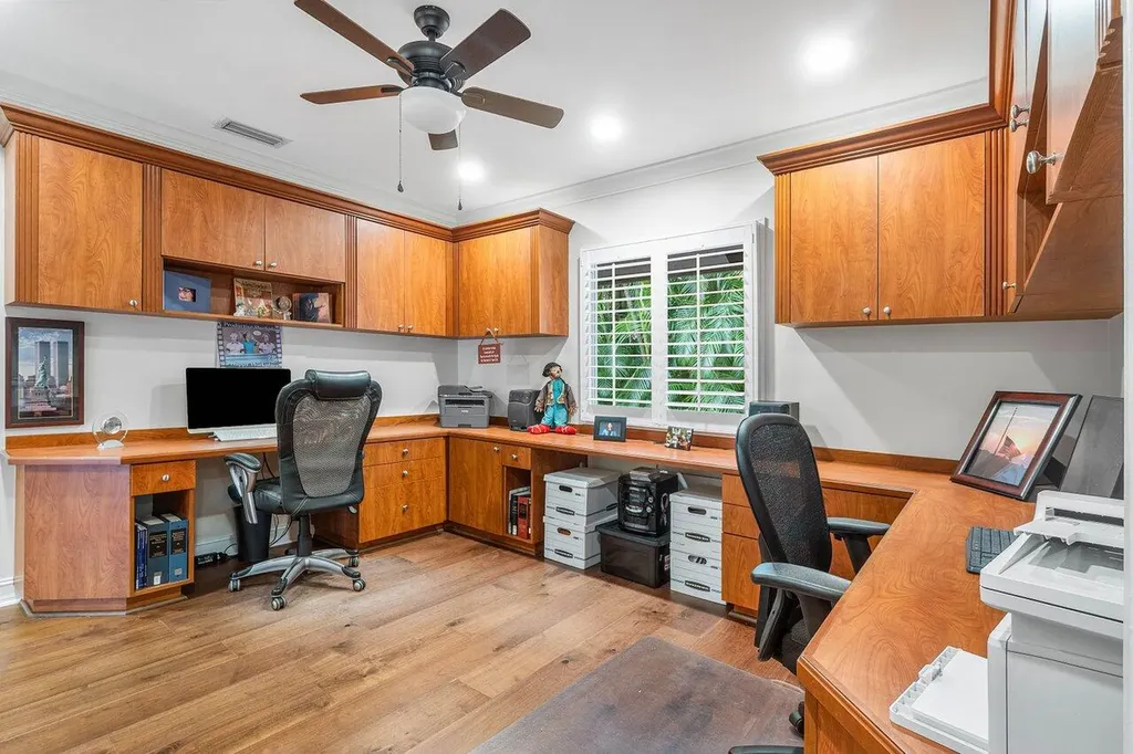 45 Dunbar Road Palm Beach Gardens FL 33418