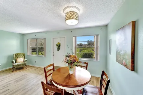 98 Spring Lake Drive Vero Beach FL 32962