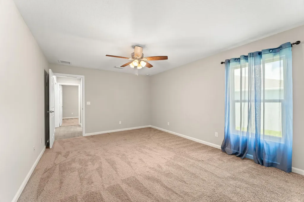 5847 NW Gillespie Avenue Port St Lucie FL 34986