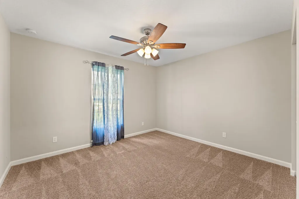 5847 NW Gillespie Avenue Port St Lucie FL 34986