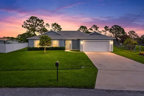 5847 NW Gillespie Avenue Port St Lucie FL 34986