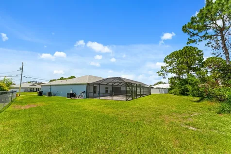 5847 NW Gillespie Avenue Port St Lucie FL 34986