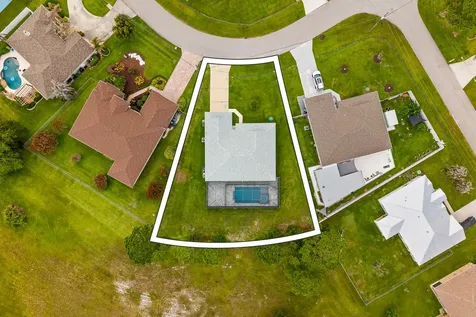 5847 NW Gillespie Avenue Port St Lucie FL 34986