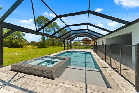 5847 NW Gillespie Avenue Port St Lucie FL 34986