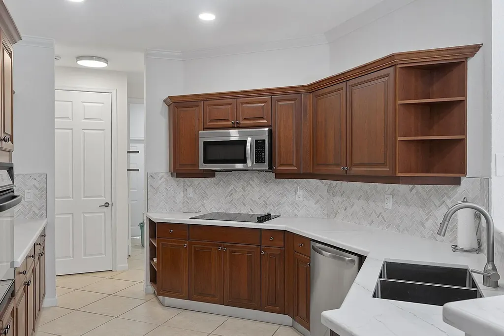 2742 Kinsington Circle Weston FL 33332