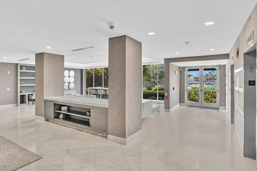 701 E Camino Real Boca Raton FL 33432