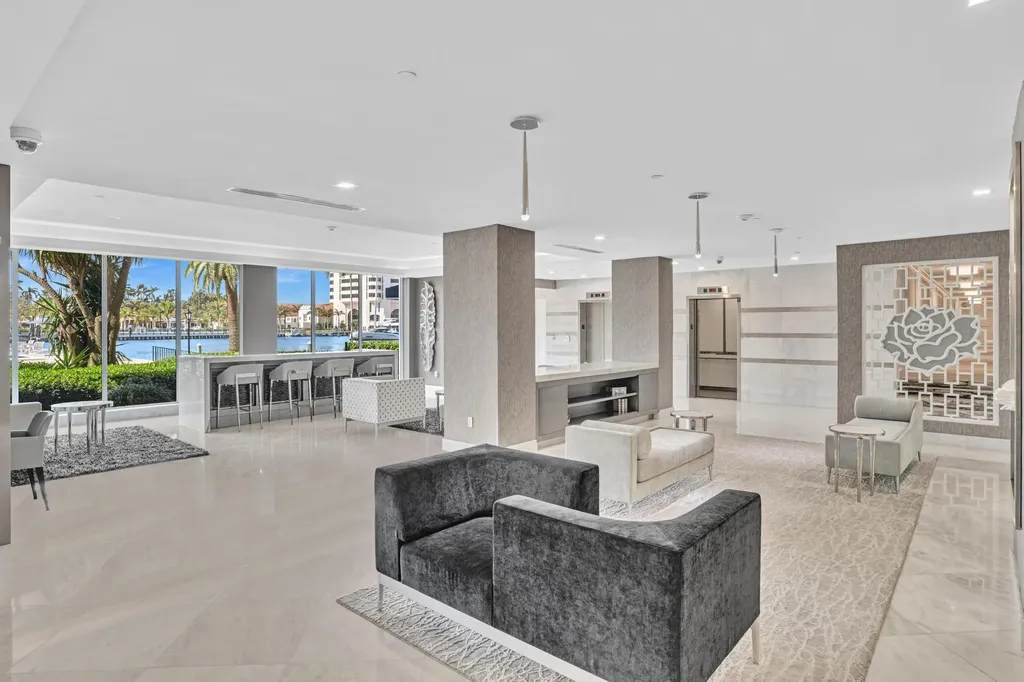 701 E Camino Real Boca Raton FL 33432