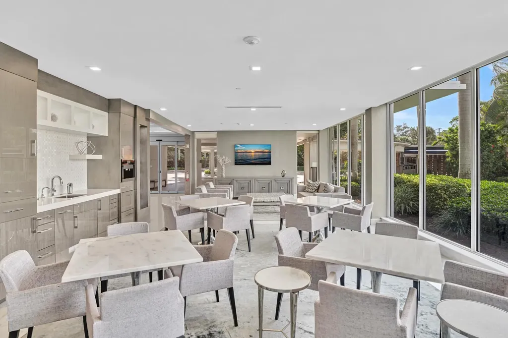 701 E Camino Real Boca Raton FL 33432