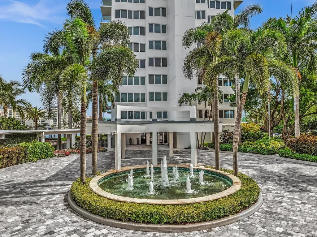 701 E Camino Real Boca Raton FL 33432