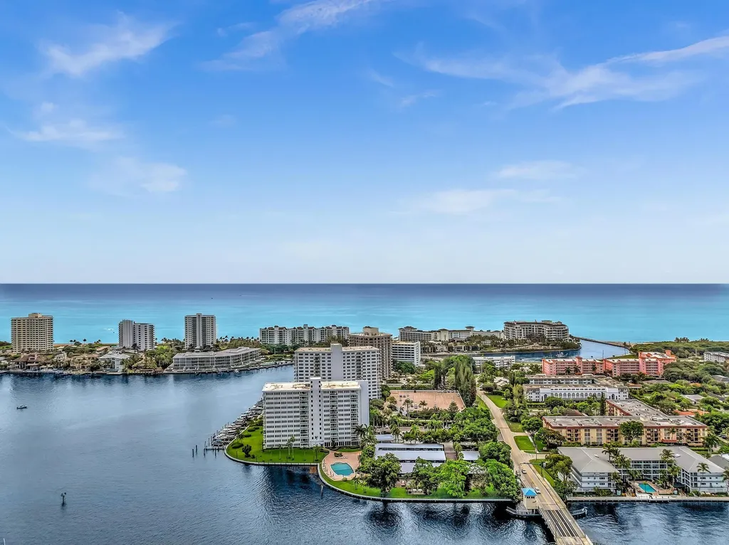 701 E Camino Real Boca Raton FL 33432