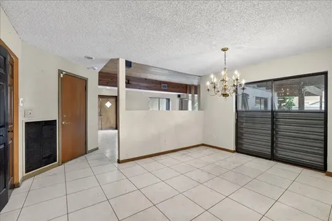 4240 NW 74th Avenue Lauderhill FL 33319