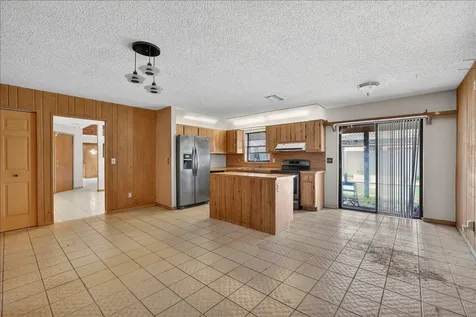 4240 NW 74th Avenue Lauderhill FL 33319