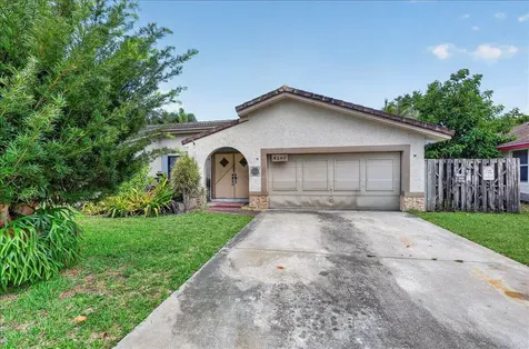 4240 NW 74th Avenue Lauderhill FL 33319