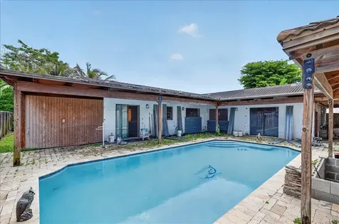 4240 NW 74th Avenue Lauderhill FL 33319