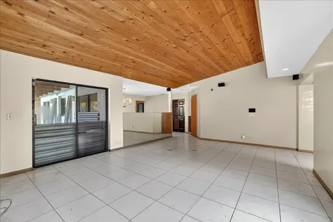 4240 NW 74th Avenue Lauderhill FL 33319