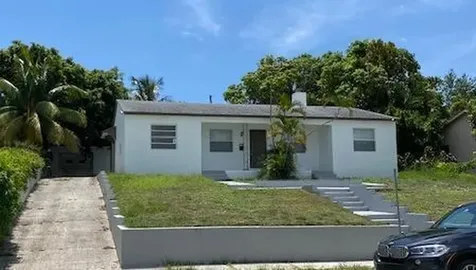 3808 Westview Avenue West Palm Beach FL 33407