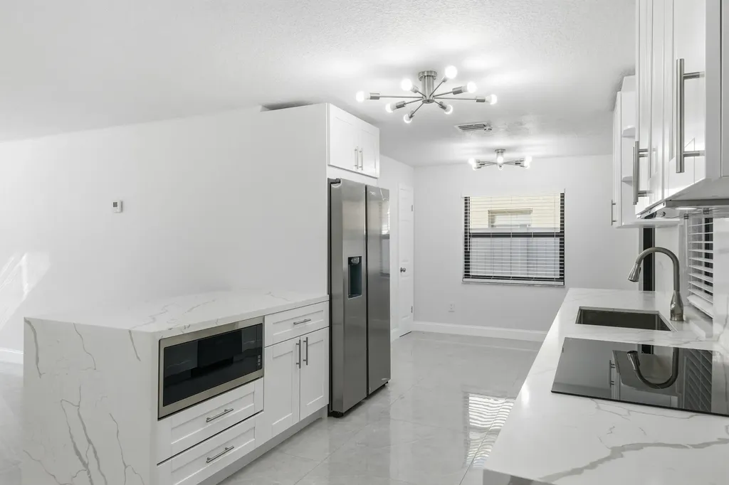 22390 SW 66th Avenue Boca Raton FL 33428