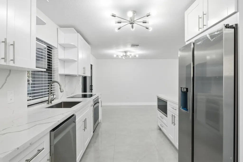 22390 SW 66th Avenue Boca Raton FL 33428