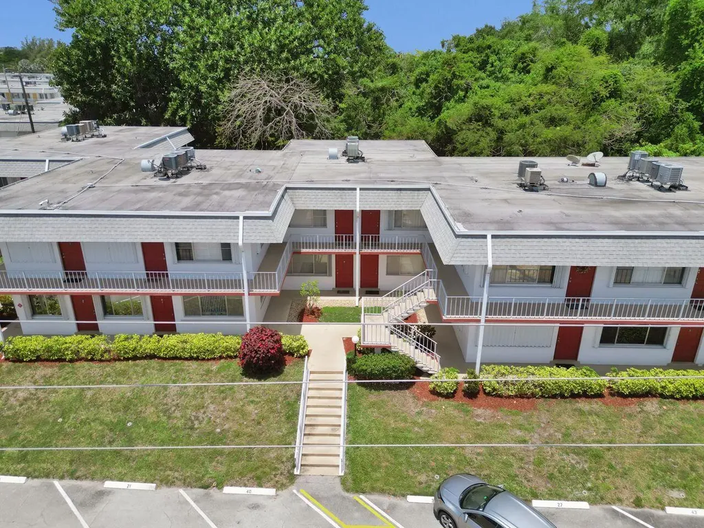 3120 Cynthia Lane Lake Worth Beach FL 33461