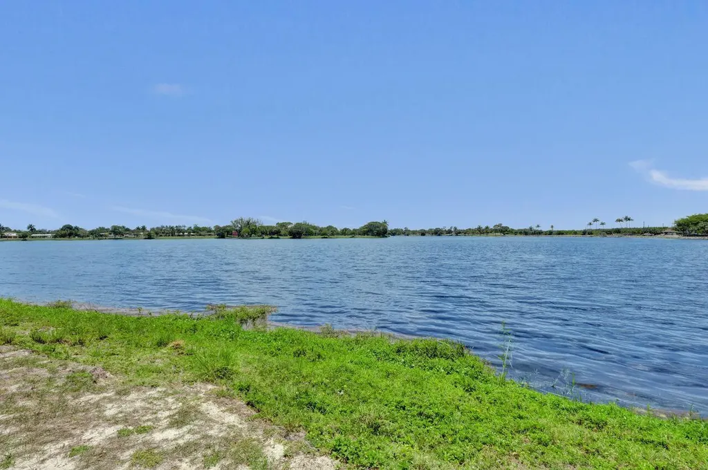 3120 Cynthia Lane Lake Worth Beach FL 33461