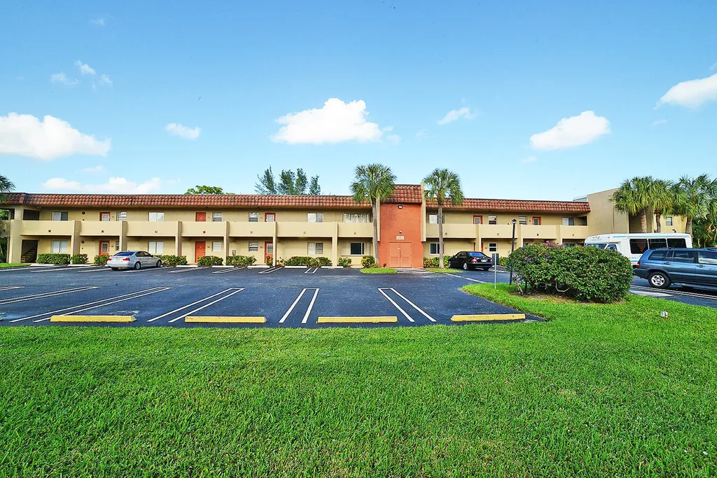 829 Camino Road Delray Beach FL 33445