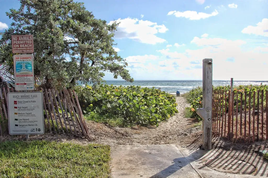 829 Camino Road Delray Beach FL 33445