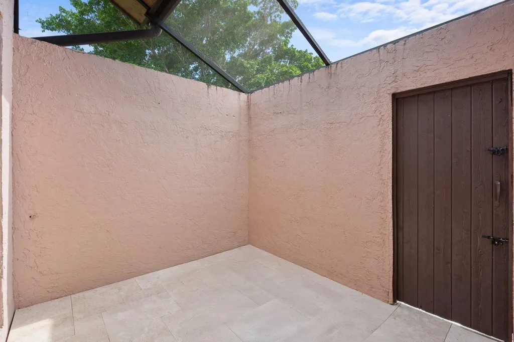 11220 NW 2nd Manor Coral Springs FL 33071