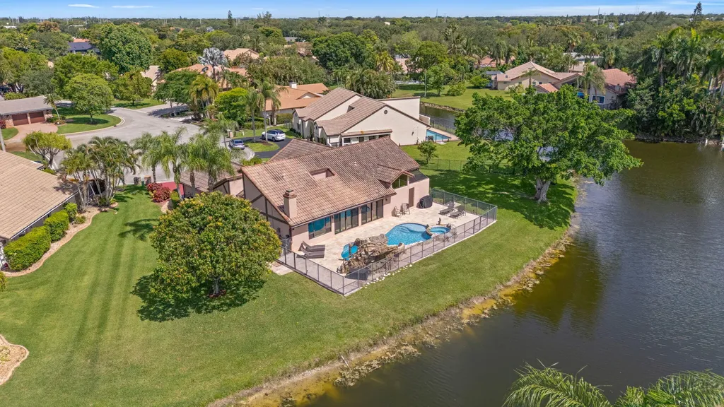 11220 NW 2nd Manor Coral Springs FL 33071