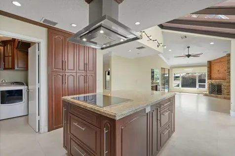 11220 NW 2nd Manor Coral Springs FL 33071