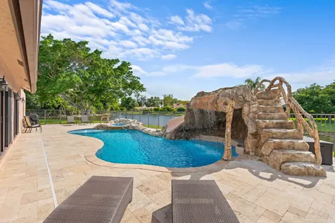 11220 NW 2nd Manor Coral Springs FL 33071