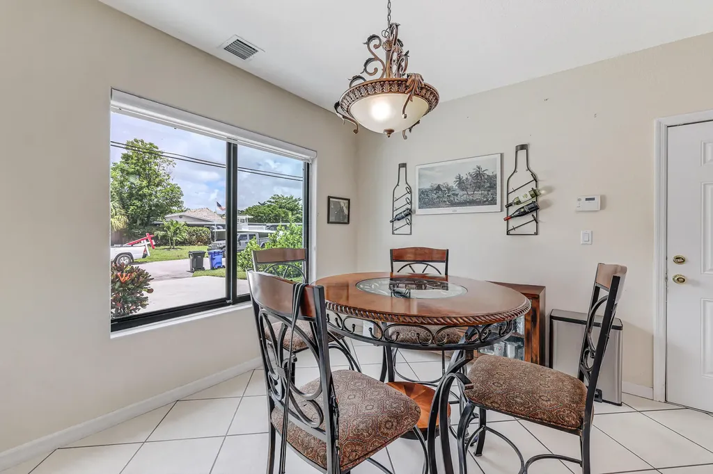 2000 SW 28th Avenue Fort Lauderdale FL 33312