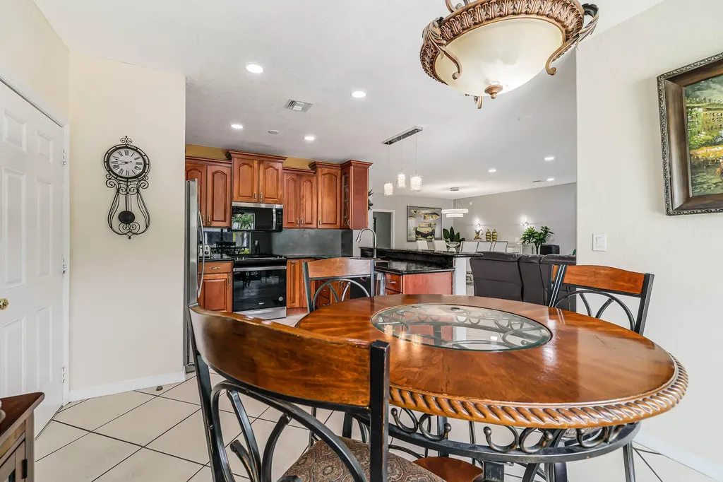 2000 SW 28th Avenue Fort Lauderdale FL 33312
