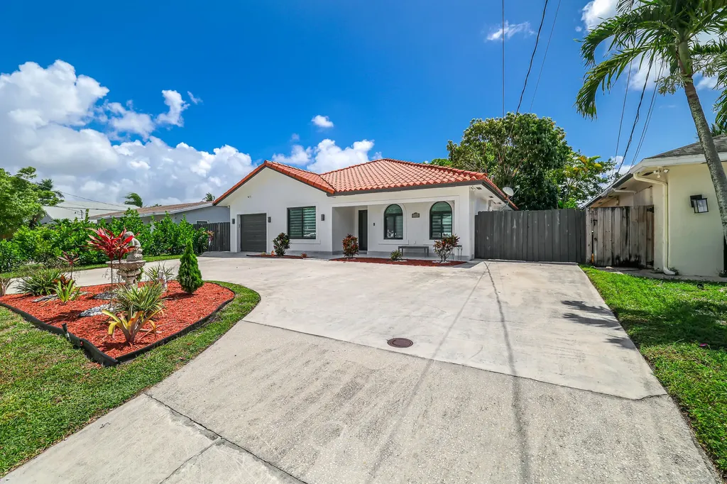 2000 SW 28th Avenue Fort Lauderdale FL 33312