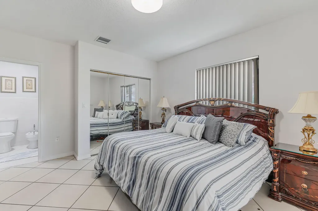 2000 SW 28th Avenue Fort Lauderdale FL 33312