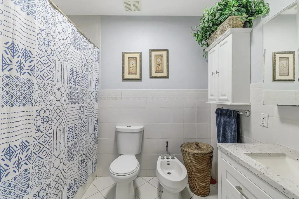 2000 SW 28th Avenue Fort Lauderdale FL 33312