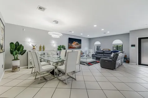 2000 SW 28th Avenue Fort Lauderdale FL 33312
