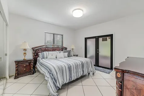 2000 SW 28th Avenue Fort Lauderdale FL 33312