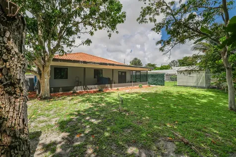 2000 SW 28th Avenue Fort Lauderdale FL 33312