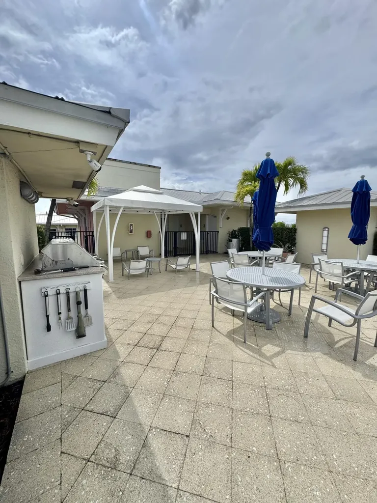 225 NE 1st Street Delray Beach FL 33444