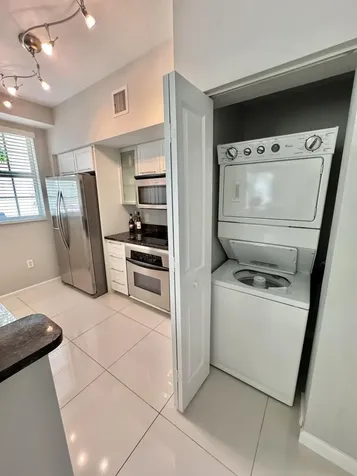 225 NE 1st Street Delray Beach FL 33444