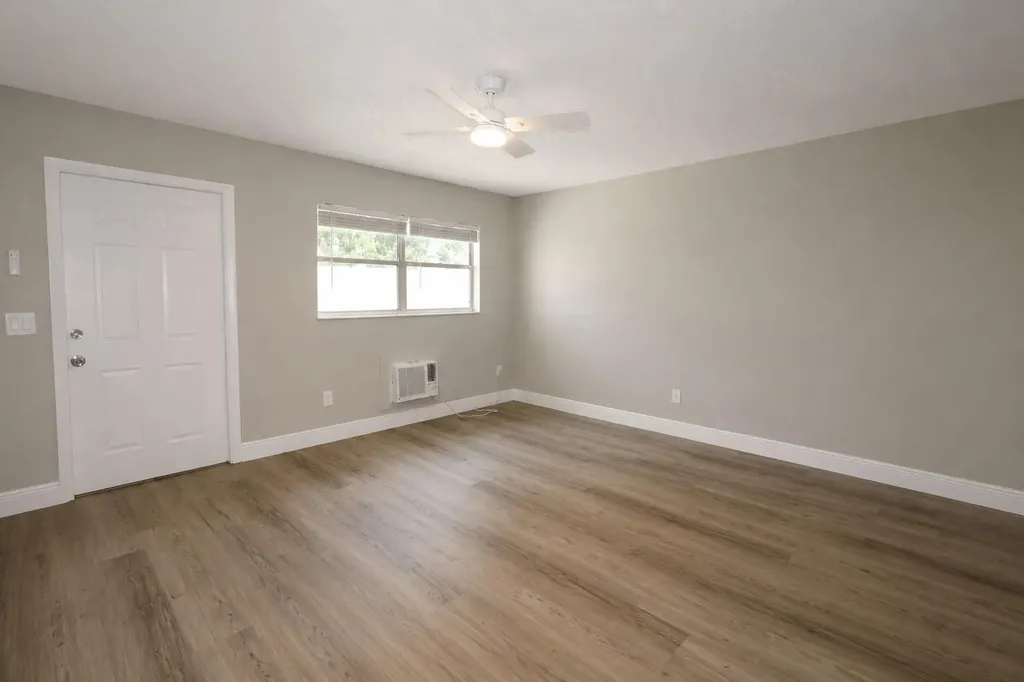 417 N E Street Lake Worth Beach FL 33460