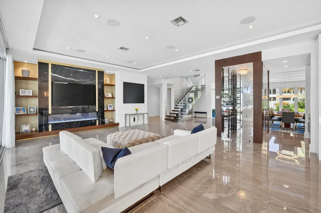39 Pelican Drive Fort Lauderdale FL 33301