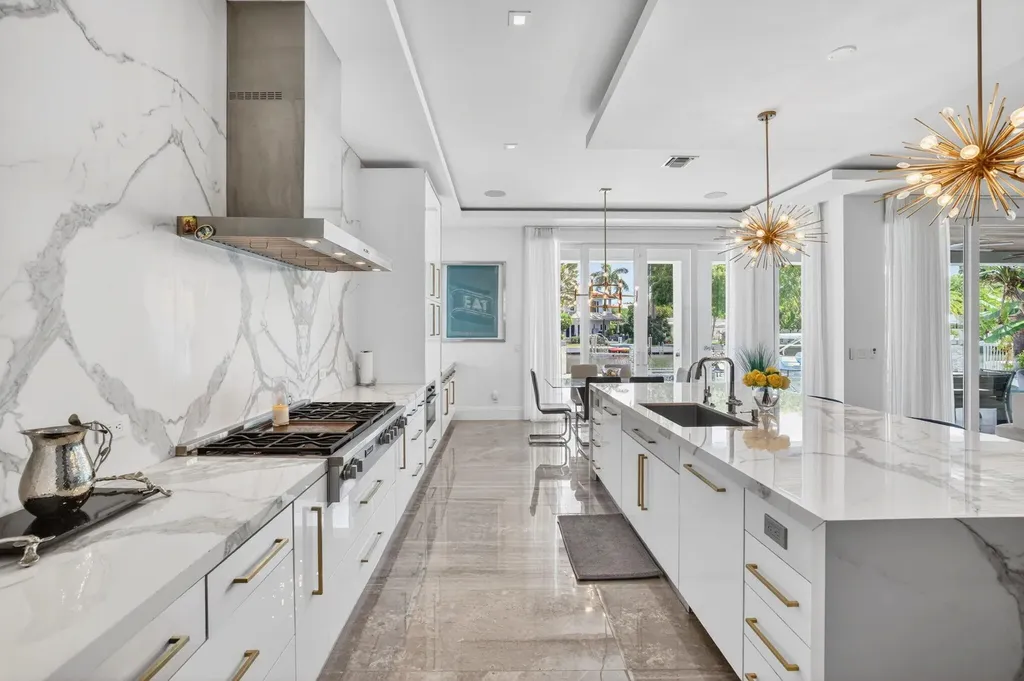 39 Pelican Drive Fort Lauderdale FL 33301