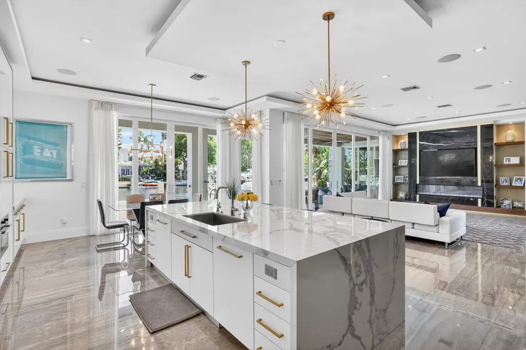 39 Pelican Drive Fort Lauderdale FL 33301