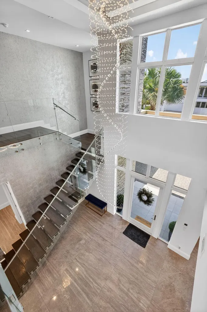 39 Pelican Drive Fort Lauderdale FL 33301